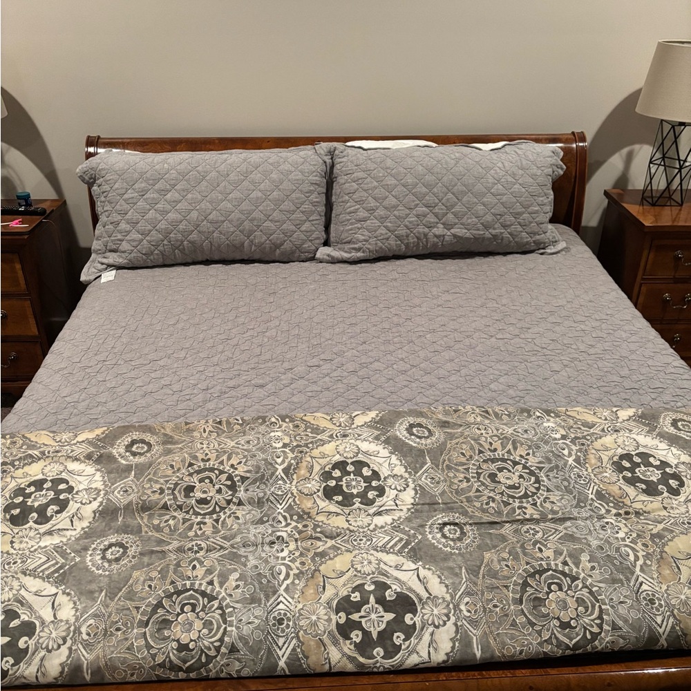 Pottery Barn Belgian Flax Linen Set of 2 King Shams in Flagstone